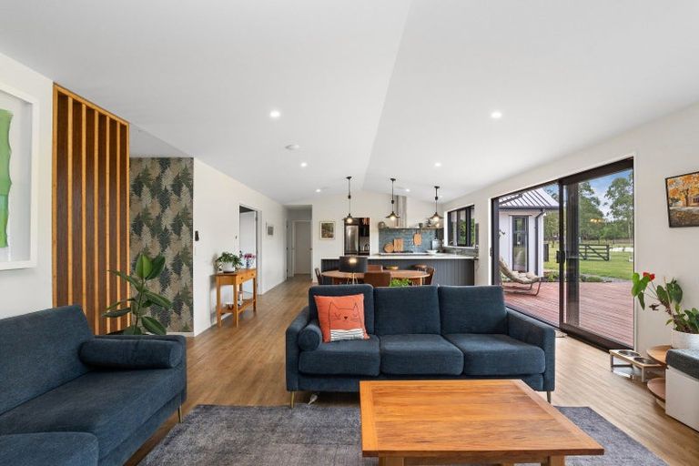 Photo of property in 8 Walford Way, Darfield, 7571