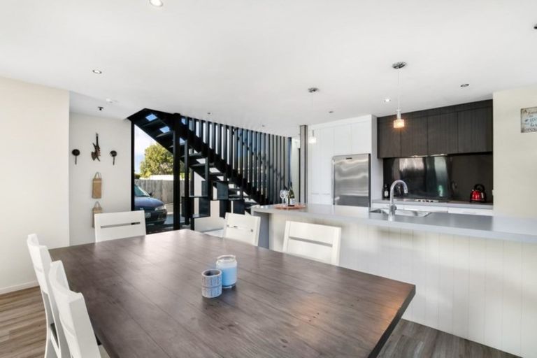 Photo of property in 47 Great South Road, Papakura, 2110