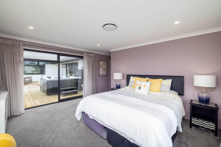 Photo of property in 8 Te Haunui Lane, Pegasus, 7612