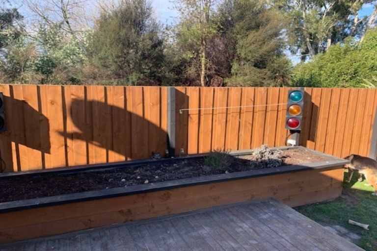 Photo of property in 2/241 Waterloo Road, Hornby, Christchurch, 8042