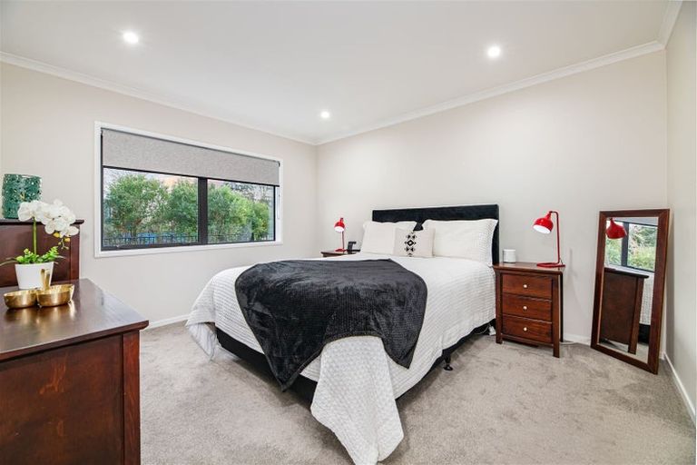 Photo of property in 3/504 Swanson Road, Ranui, Auckland, 0612