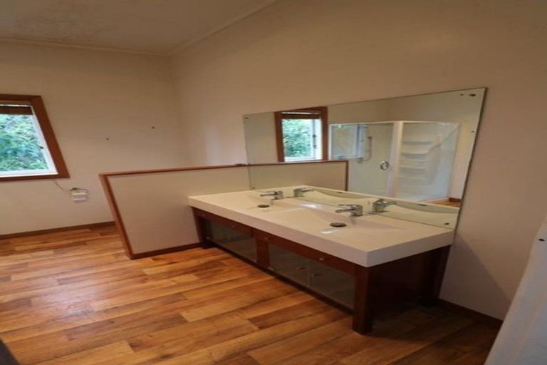 Photo of property in 10 Grey Street, Regent, Whangarei, 0112