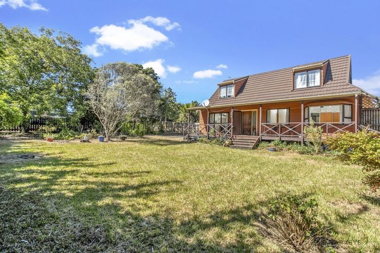 Photo of property in 11 Simpson Road, Ranui, Auckland, 0612