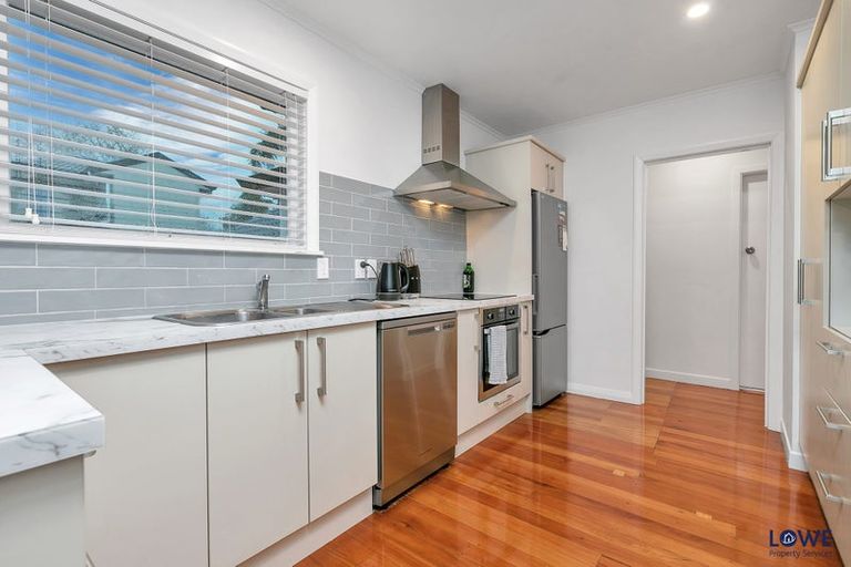 Photo of property in 4 Birkley Road, Bayswater, Auckland, 0622