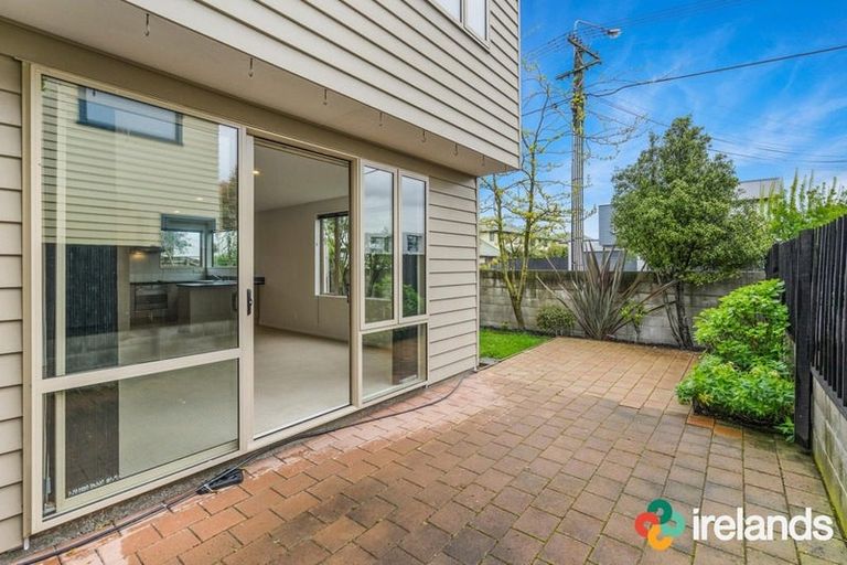 Photo of property in 1/538 Barbadoes Street, Edgeware, Christchurch, 8013