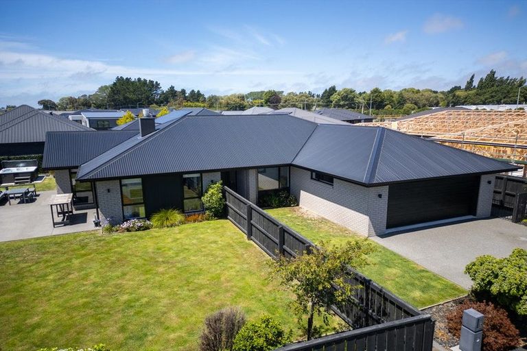 Photo of property in 123 Prestons Park Drive, Marshland, Christchurch, 8083
