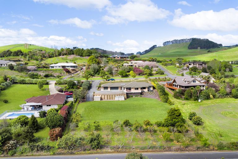 Photo of property in 19 Roger Guy Place, Welcome Bay, Tauranga, 3175