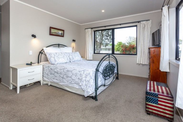 Photo of property in 219 Chartwell Avenue, Whangamata, 3620