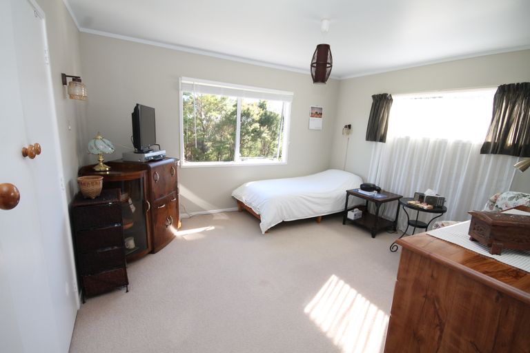 Photo of property in 879 Ponga Road, Opaheke, Papakura, 2584