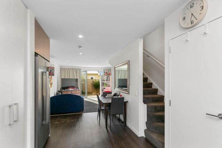 Photo of property in 3/2 Stone Street, Miramar, Wellington, 6022