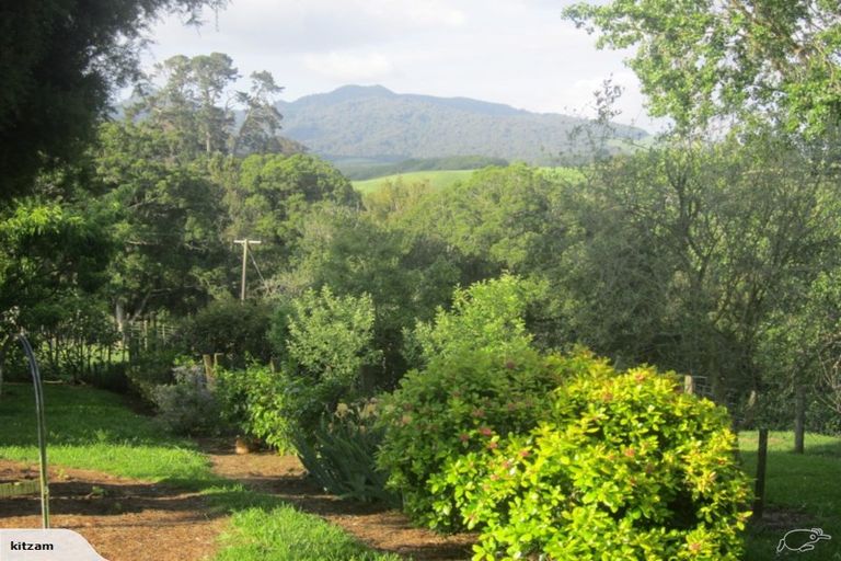 Photo of property in 205 Maunga Road, Pukeatua, 3880