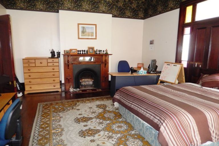 Photo of property in 19 Wharfe Street, South Hill, Oamaru, 9400