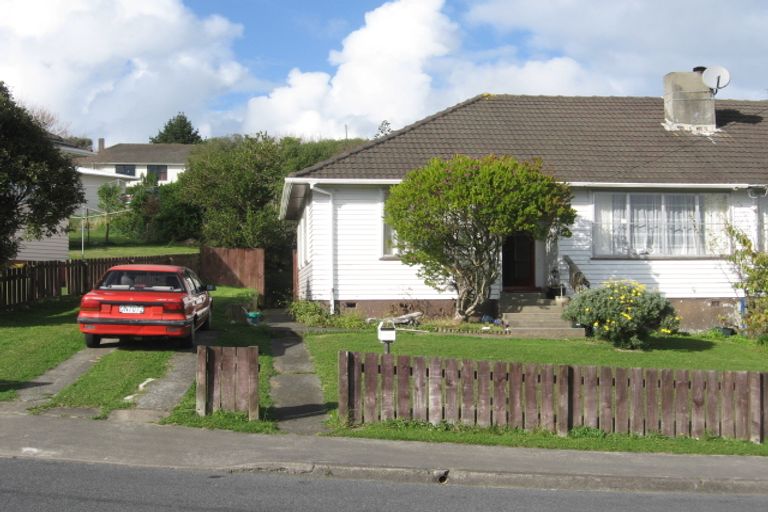 Photo of property in 106 Hampshire Street, Cannons Creek, Porirua, 5024