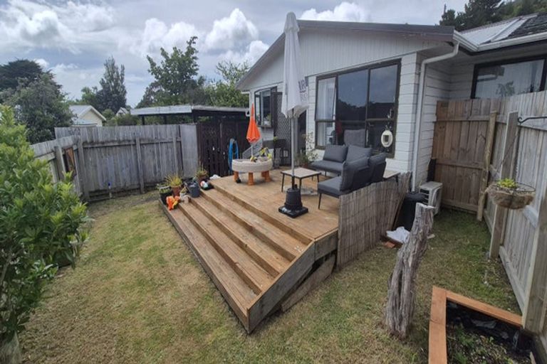 Photo of property in 13a Transom Close, Whitby, Porirua, 5024