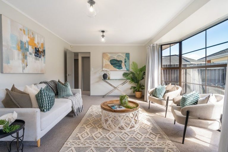 Photo of property in 2/41 Athlone Crescent, Avalon, Lower Hutt, 5011