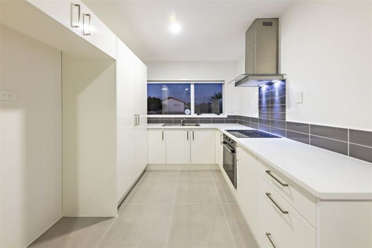 Photo of property in 1/38 Barneys Farm Road, Clendon Park, Auckland, 2103