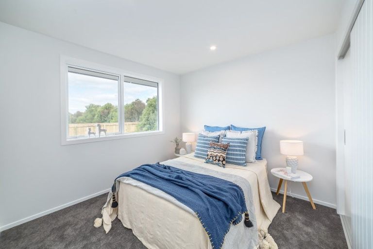 Photo of property in 9 Macrocarpa Lane, Carterton, 5713