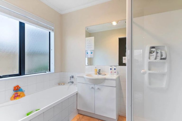 Photo of property in 28a Hillcrest Road, Papatoetoe, Auckland, 2025