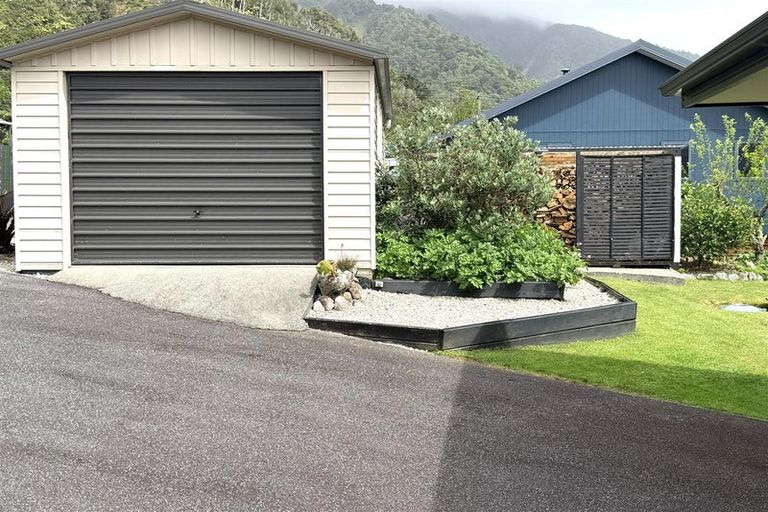 Photo of property in 12a Cargills Road, Barrytown, Runanga, 7873