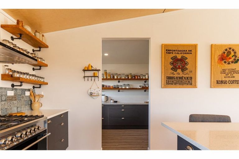 Photo of property in 1 Tussock Crescent, Twizel, 7901