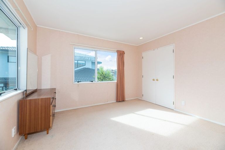 Photo of property in 13 Bluefin Way, West Harbour, Auckland, 0618
