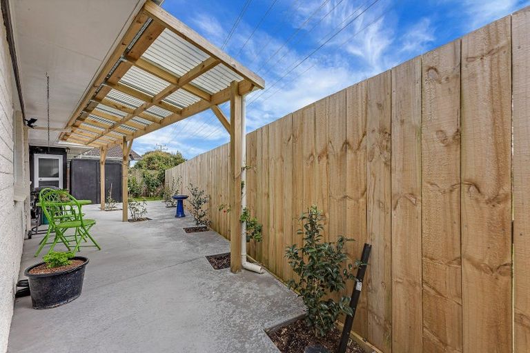 Photo of property in 19f Victoria Avenue, Waiuku, 2123