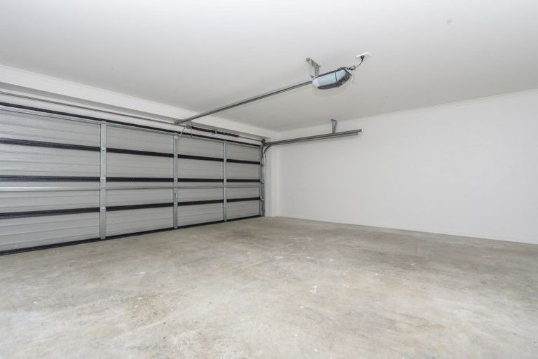 Photo of property in 2 Garnett Avenue, Forest Lake, Hamilton, 3200