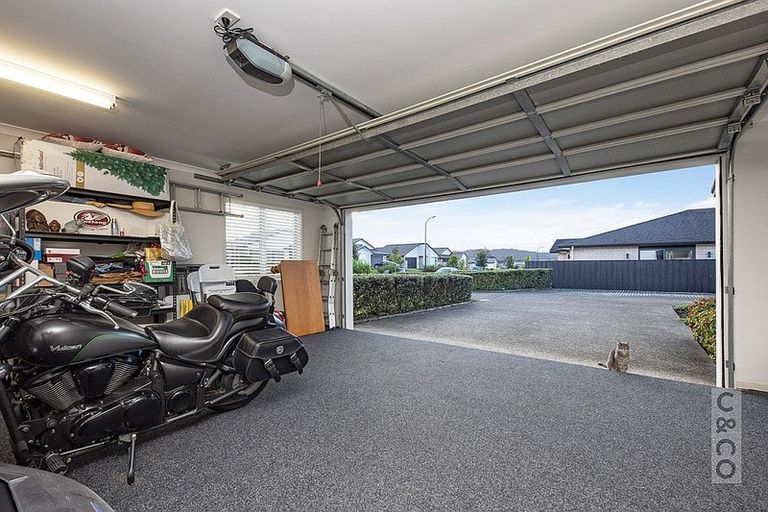 Photo of property in 15 Turpin Road, Riverhead, 0820