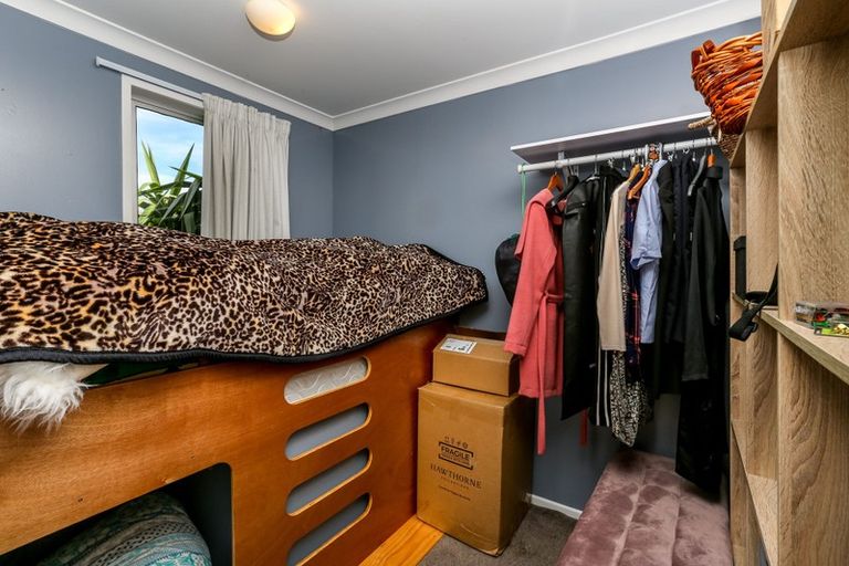 Photo of property in 4 Holloway Road, Omata, New Plymouth, 4374