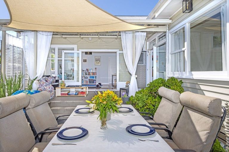 Photo of property in 14 Haronga Road, Inner Kaiti, Gisborne, 4010