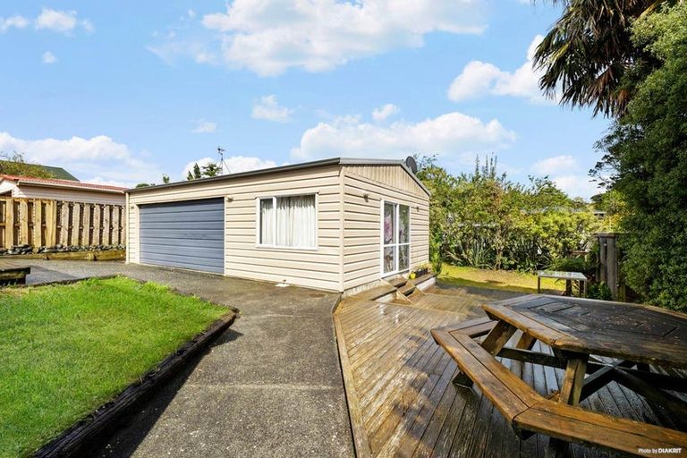 Photo of property in 108 Tirimoana Road, Te Atatu South, Auckland, 0602