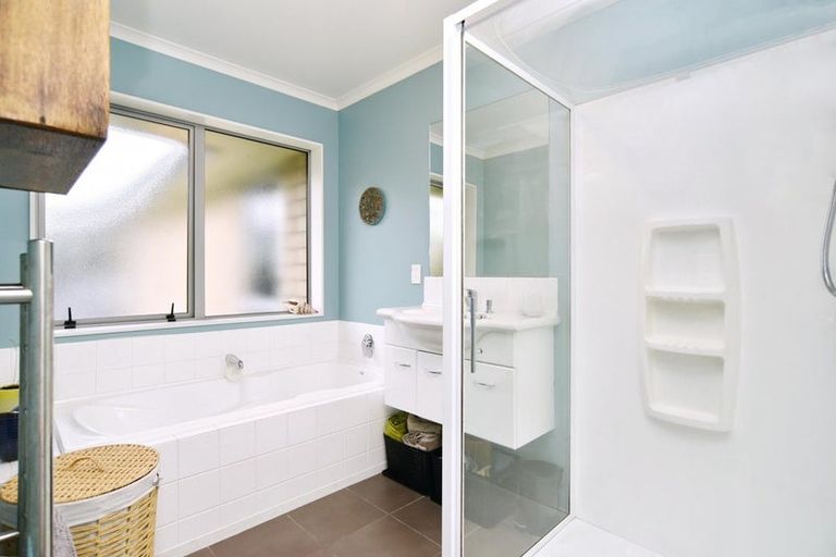 Photo of property in 9 Riverside Way, Amberley, 7410