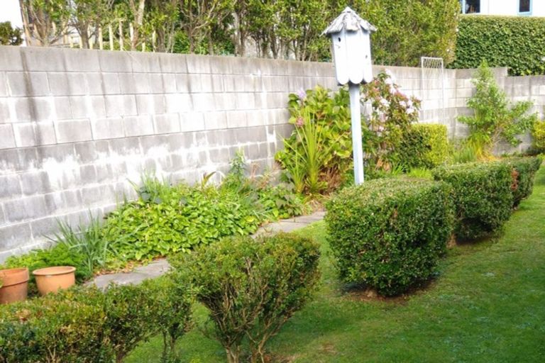 Photo of property in 25 Fulford Street, New Plymouth, 4310