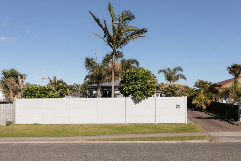 Photo of property in 132a Dickson Road, Papamoa Beach, Papamoa, 3118