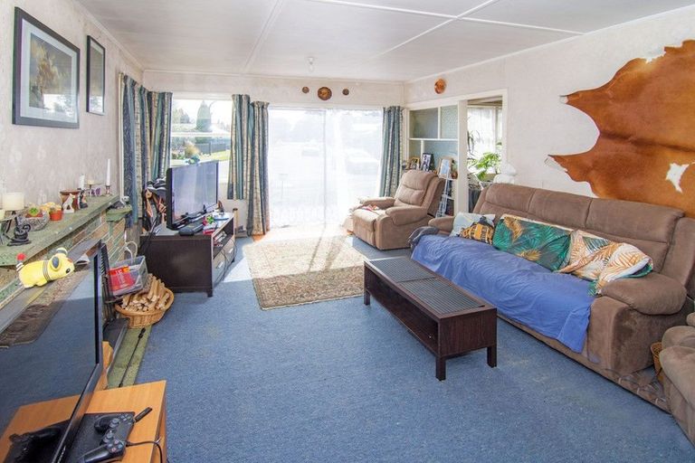 Photo of property in 13 Mabson Terrace, Masterton, 5810