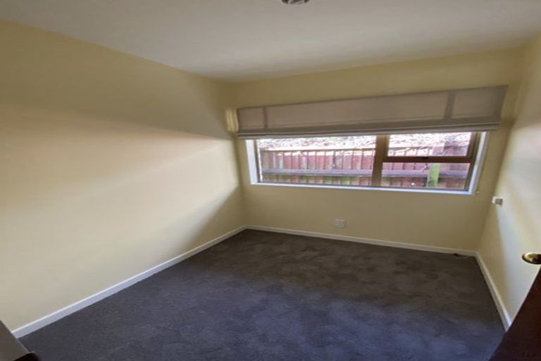 Photo of property in 8 Brackendale Place, Burnside, Christchurch, 8041