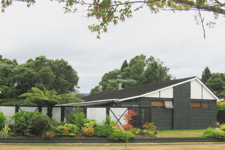 Photo of property in 134 California Drive, Totara Park, Upper Hutt, 5018