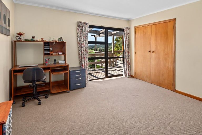 Photo of property in 8 Old Loop Road, Ngararatunua, Whangarei, 0176