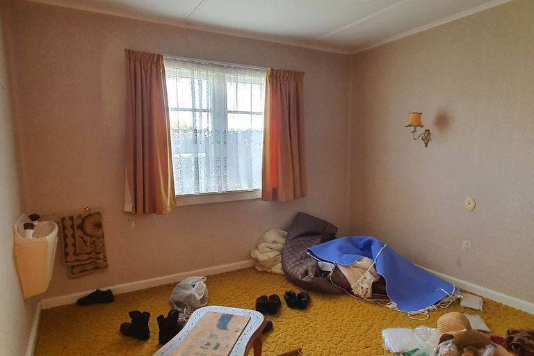 Photo of property in 15 Michael Street, Waimate, 7924