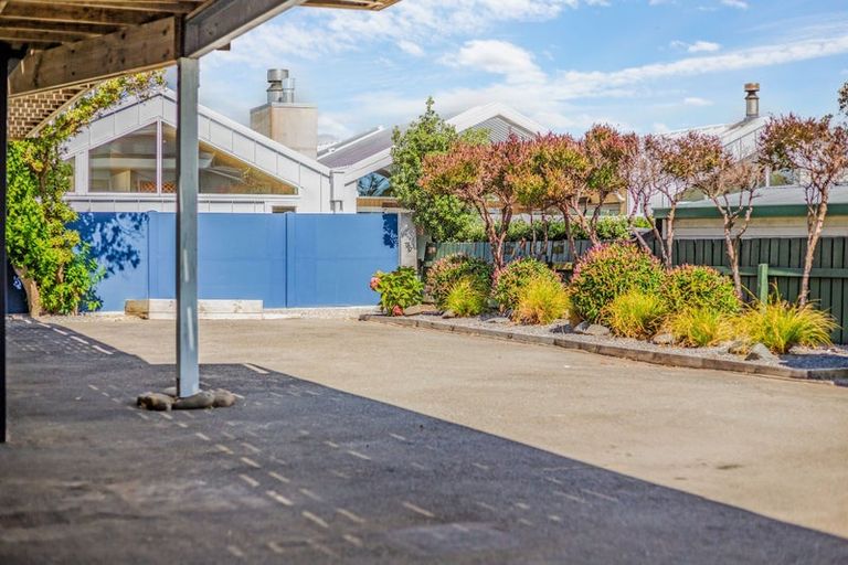 Photo of property in 5a Beach Road, Plimmerton, Porirua, 5026