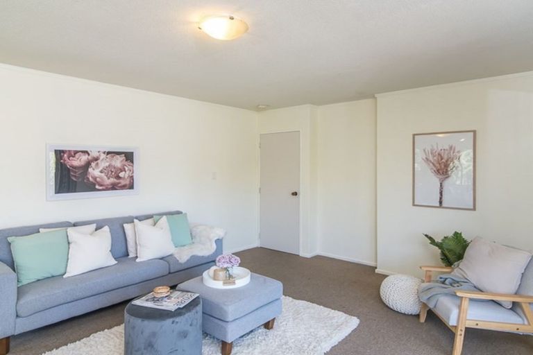 Photo of property in 90 Aorangi Road, Paraparaumu, 5032