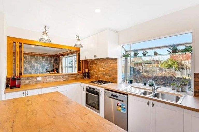 Photo of property in 53 West Street, Greytown, 5712