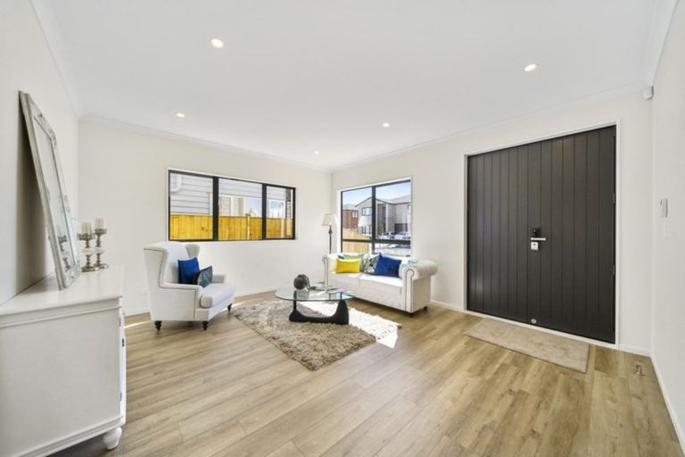 Photo of property in 5 Eastfield Avenue, Flat Bush, Auckland, 2019