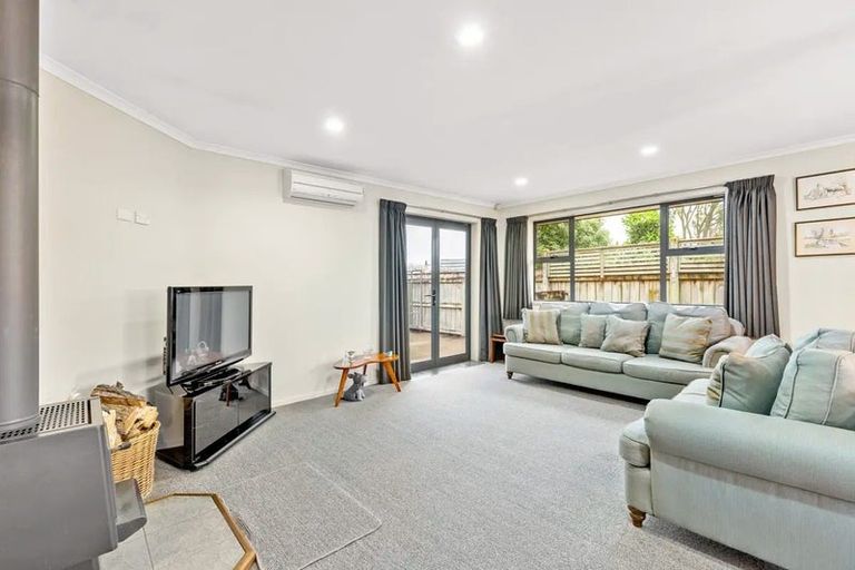 Photo of property in 25 Montgomery Street, Feilding, 4702