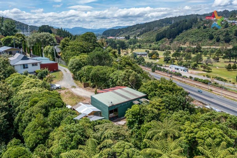 Photo of property in 16b Hugh Duncan Street, Haywards, Lower Hutt, 5018