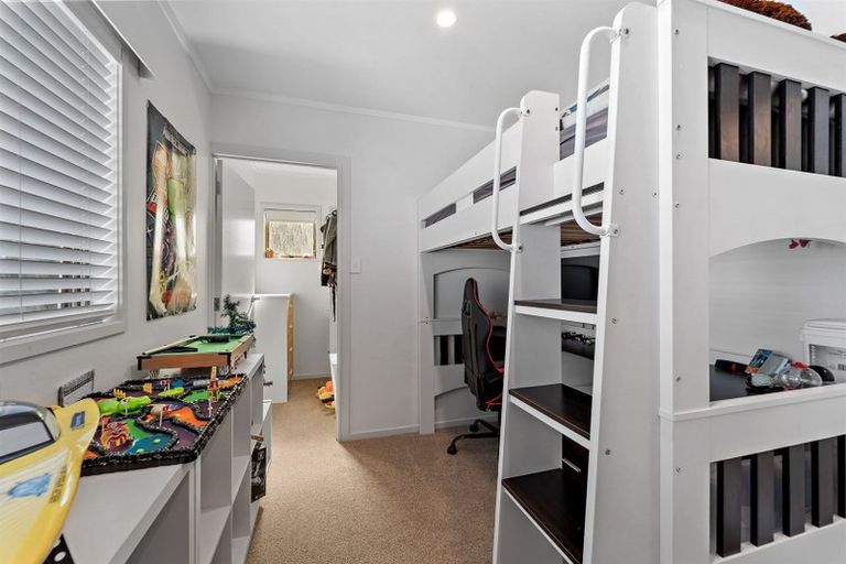 Photo of property in 9b Centreway Road, Orewa, 0931