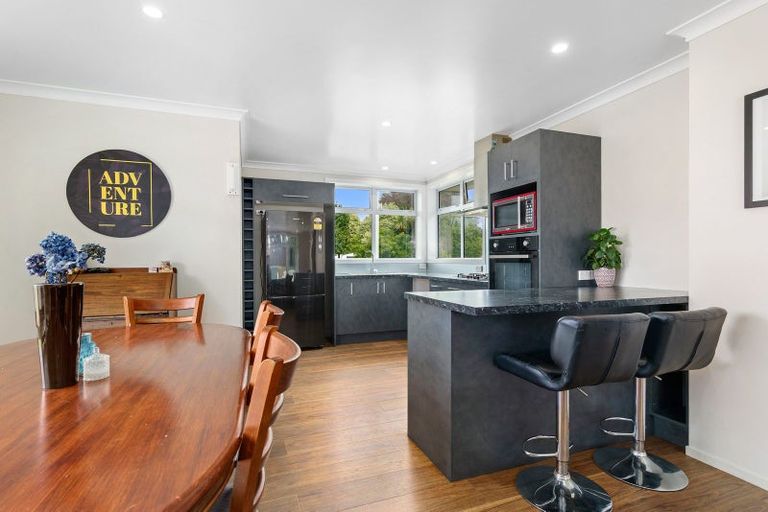 Photo of property in 4 Churchill Place, Cambridge, 3434