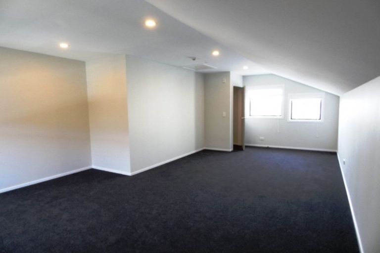 Photo of property in 213 Hobsonville Point Road, Hobsonville, Auckland, 0616