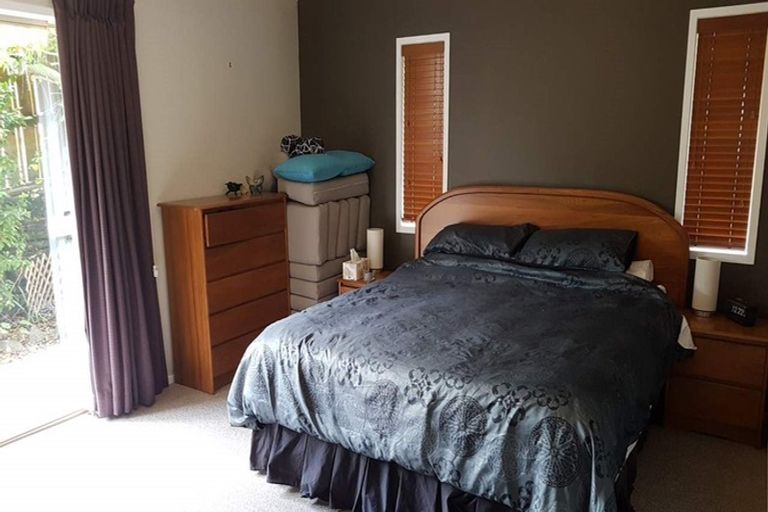 Photo of property in 16 Meadowland Drive, Somerville, Auckland, 2014