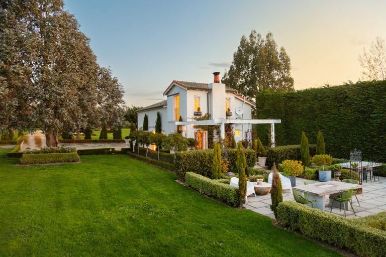 Photo of property in 103 Southdown Drive, Martinborough, 5781